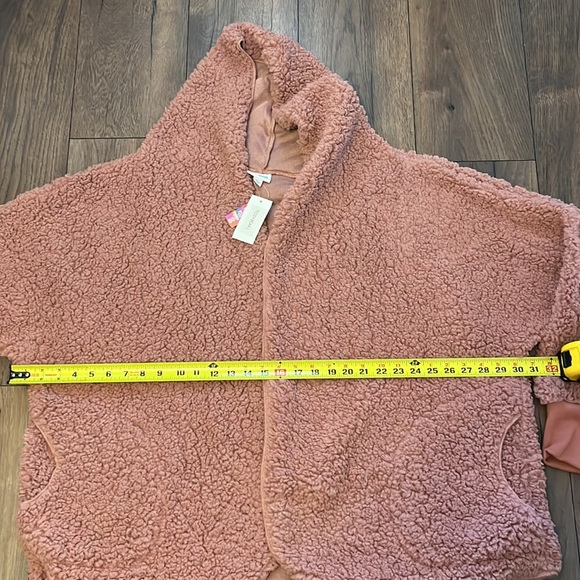 NWT Lularoe teddy bear Sherpa - Picture 6 of 6